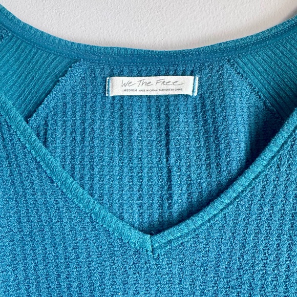 Free People Santa Clara Thermal Waffle Knit Blouse Overaized Size Medium - Picture 6 of 9